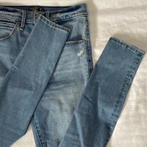 Abercrombie Skinny Jeans with knee distressing